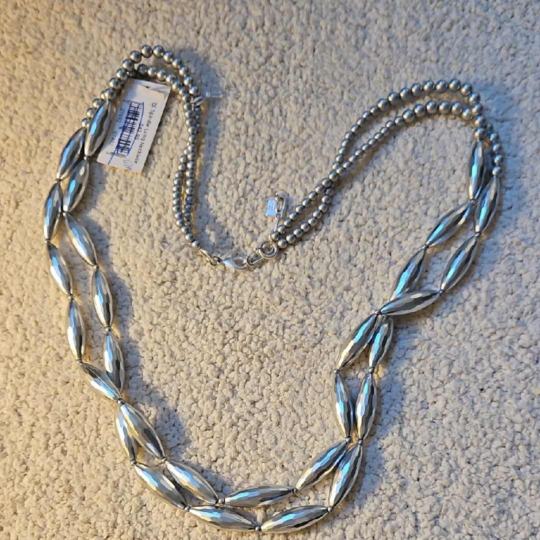 Elegant Silver Necklace